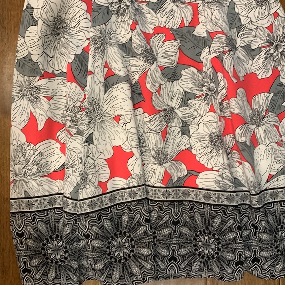 ADORNE DRESS FLORAL - Picture 4 of 7